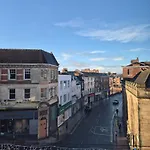 Apartment Panoramic Views, Balcony, Lift, Families Or Groups, Workspace, Parking Nearby York