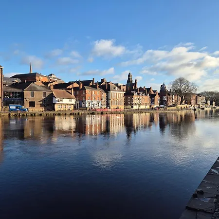 Entire Flat In Centre * 요크