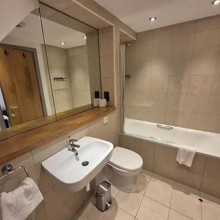 Entire Flat In Centre *