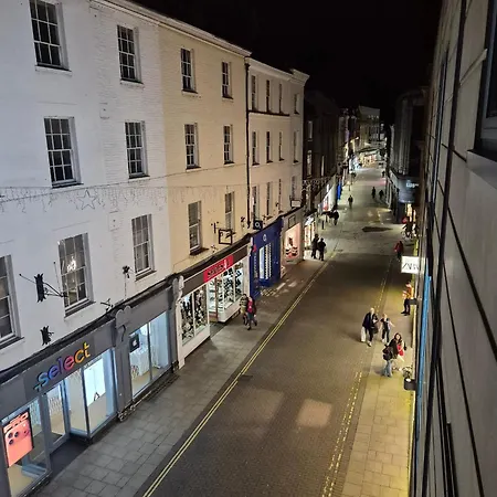 Entire Flat In Centre * 요크