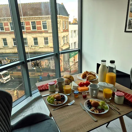 Panoramic Views, Balcony, Lift, Family Apartment *