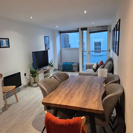 Apartment Panoramic Views, Balcony, Lift, Family *