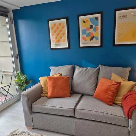 Panoramic Views, Balcony, Lift, Family Apartment *
