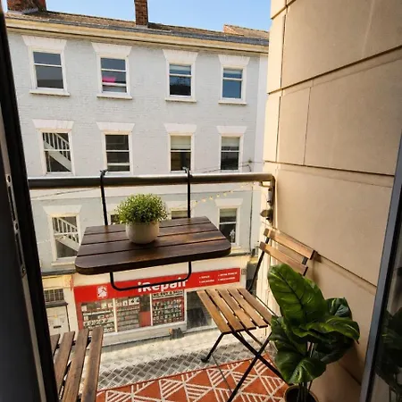 Panoramic Views, Balcony, Lift, Family Apartment *