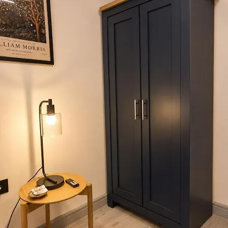 Panoramic Views, Balcony, Lift, Family * York