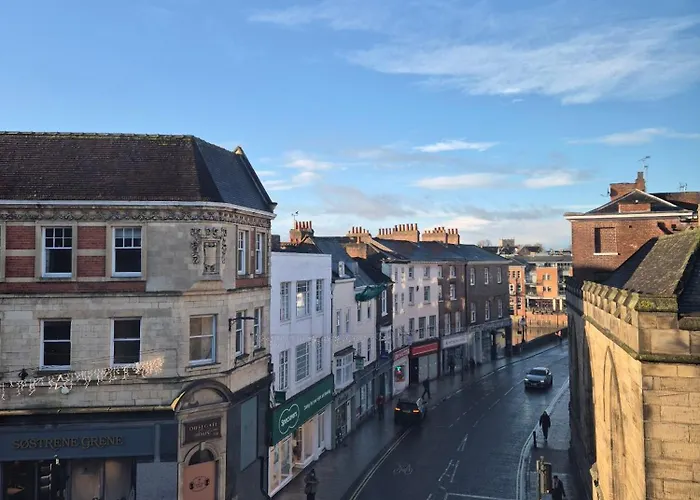 شقة Panoramic Views, Balcony, Lift, Families Or Groups, Workspace يورك