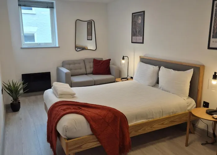 Panoramic Views, Balcony, Lift, Families Or Groups, Workspace يورك