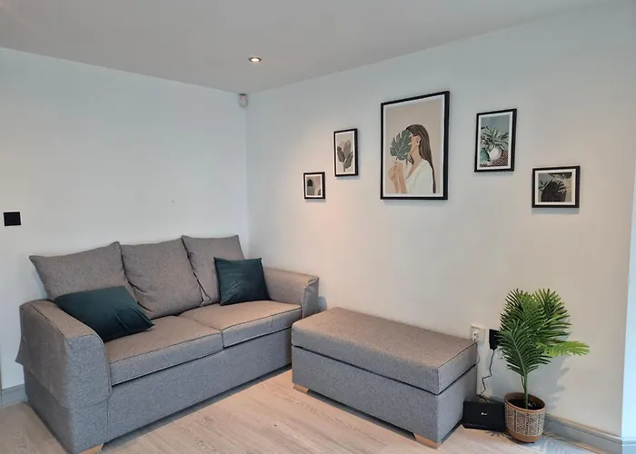 Panoramic Views, Balcony, Lift, Families Or Groups, Workspace يورك