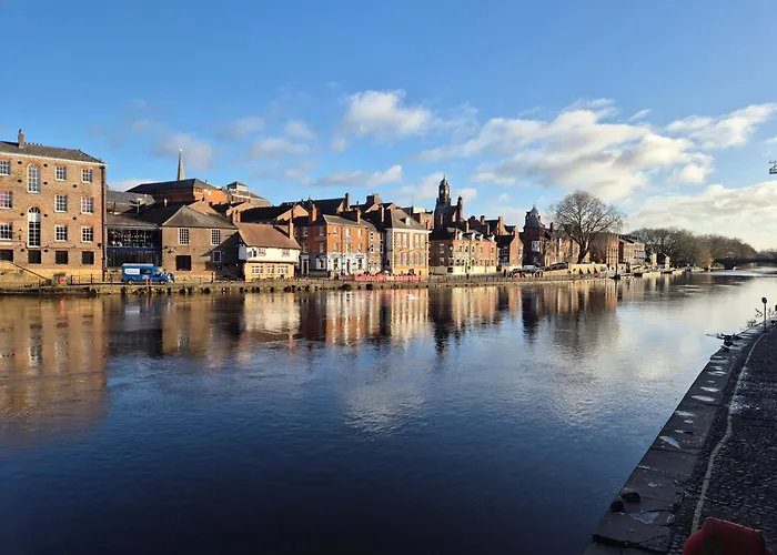 Panoramic Views, Balcony, Lift, Families Or Groups, Workspace, Parking Nearby * York