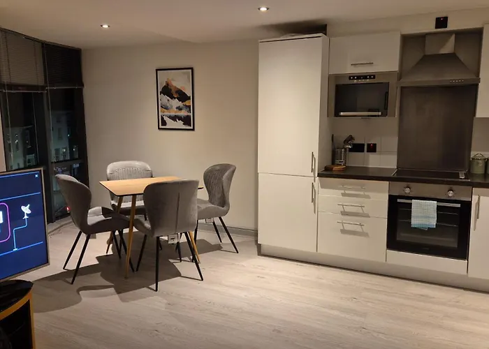 Panoramic Views, Balcony, Lift, Families Or Groups, Workspace, Parking Nearby Appartement *